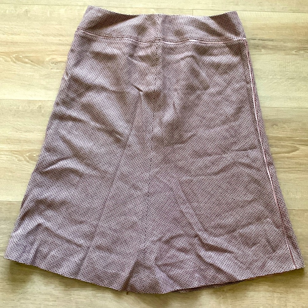 Ann Taylor- Four- petals skirt, 54% wool washed pink size 4